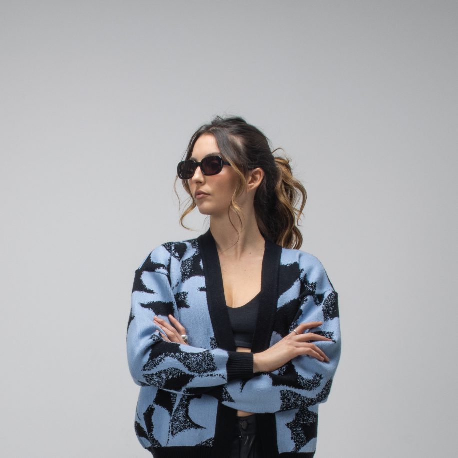 Saco Matilde - Abstract Flower - Negro/Azul - Imagen 3
